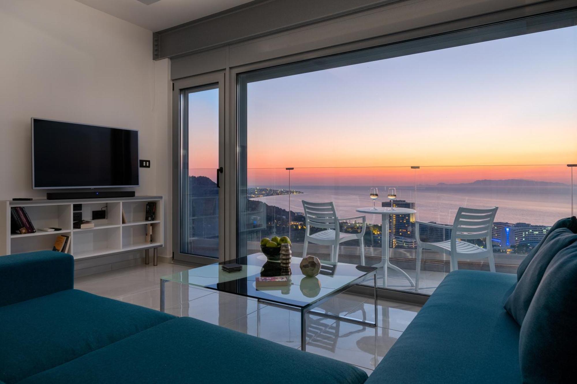 Rhodes Skyline With Out Door Jacuzzi Sea View Ixia (Rhodes)